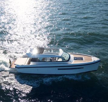 Delta Powerboats 33 Coupe image