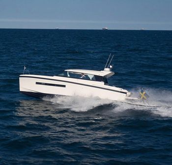 Delta Powerboats 33 Coupe image