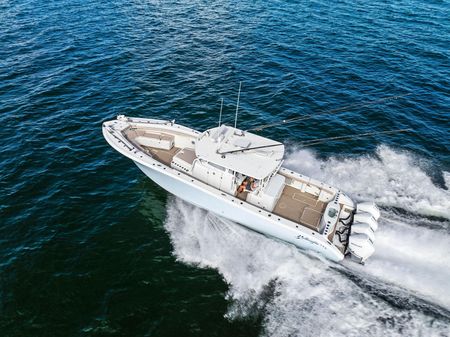 Yellowfin 42 Center Console image