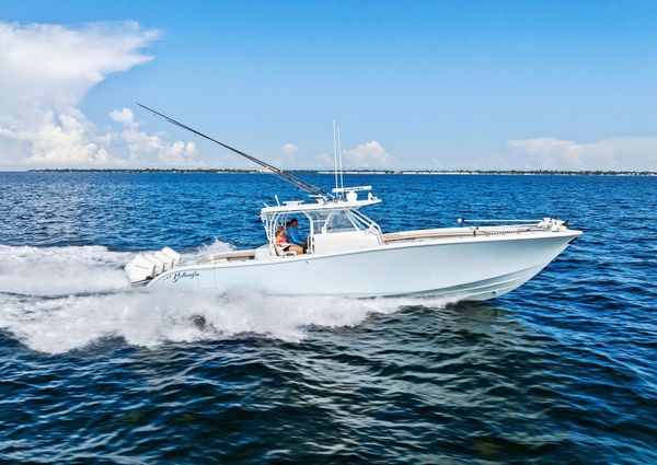 Yellowfin 42 Center Console image