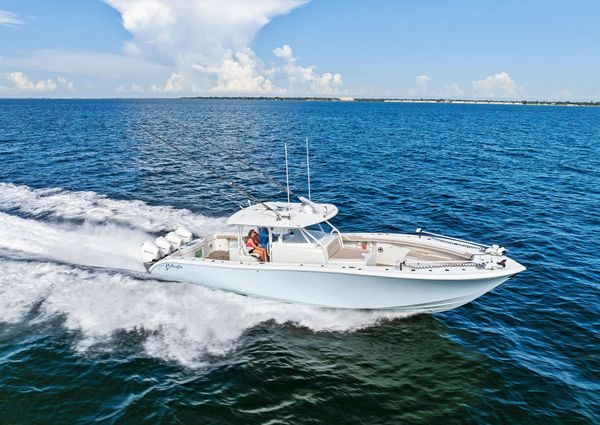 Yellowfin 42 Center Console image