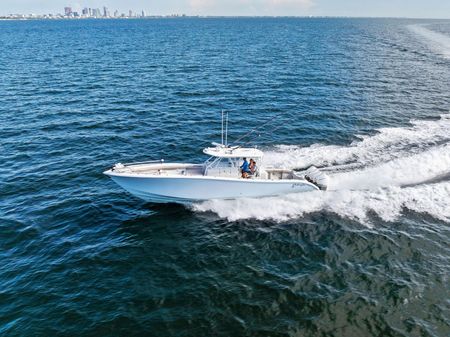 Yellowfin 42 Center Console image