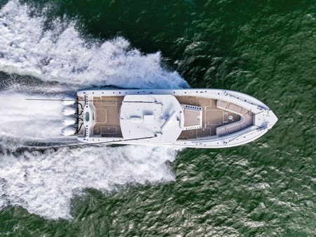 Yellowfin 42 Center Console image