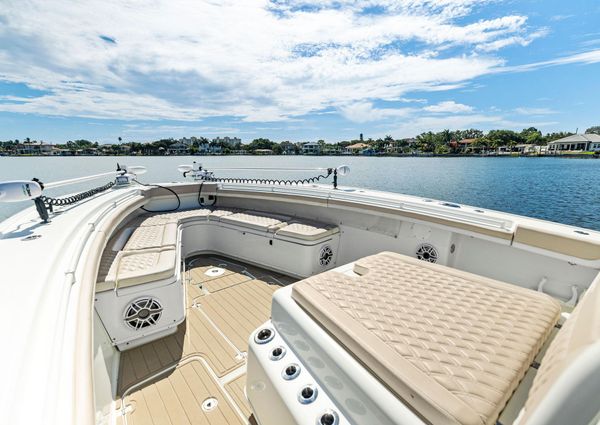 Yellowfin 42 Center Console image