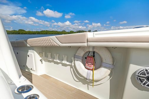 Yellowfin 42 Center Console image