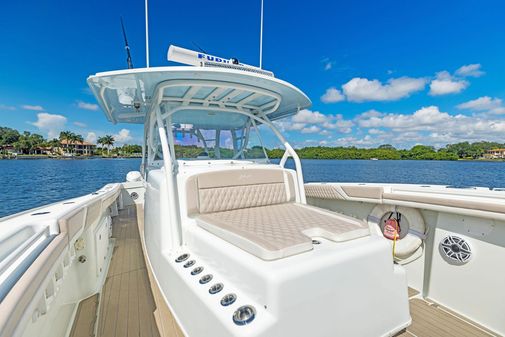 Yellowfin 42 Center Console image