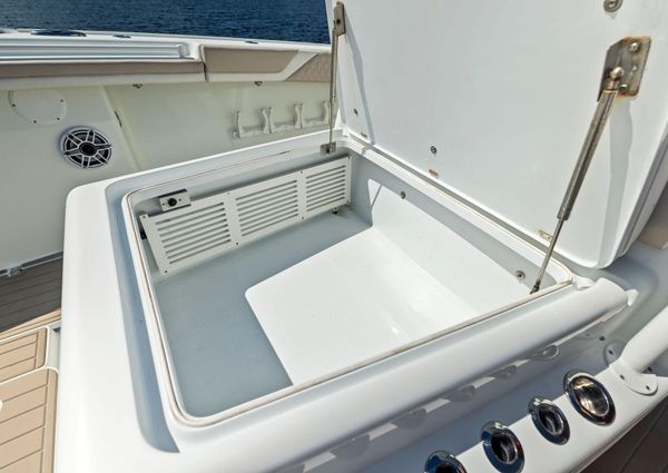 Yellowfin 42 Center Console image