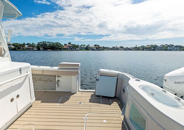 Yellowfin 42 Center Console image