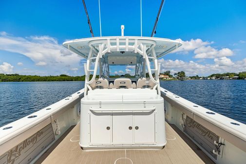 Yellowfin 42 Center Console image