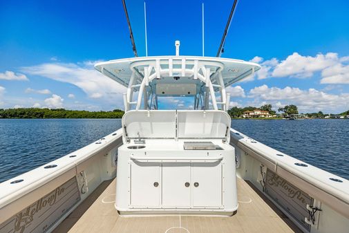 Yellowfin 42 Center Console image