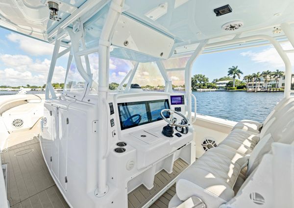 Yellowfin 42 Center Console image