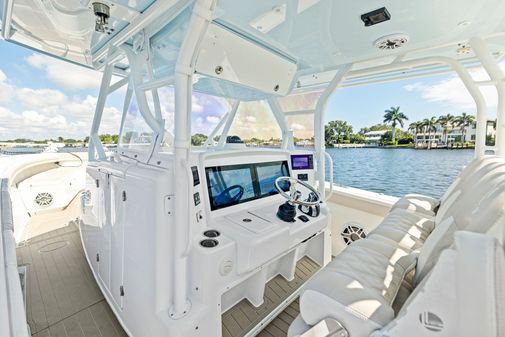 Yellowfin 42 Center Console image