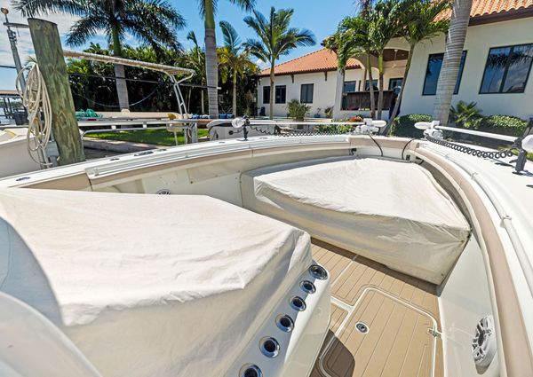 Yellowfin 42 Center Console image