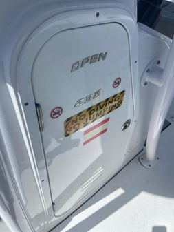 Sportsman Open 232 Center Console image