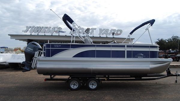 Bennington 22SSX