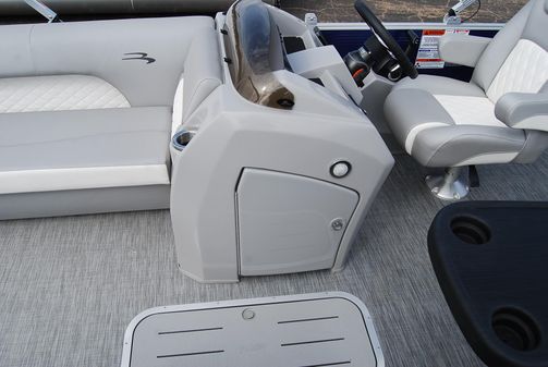 Bennington 22SSX image