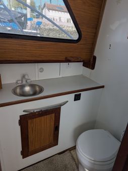 Luhrs Sport Fisherman 32 image