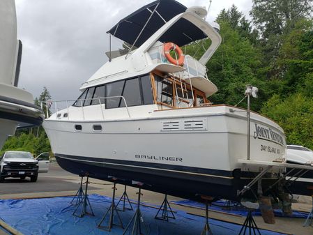 Bayliner 3288-MOTORYACHT image