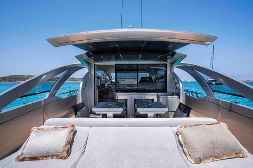 Pershing 70 image