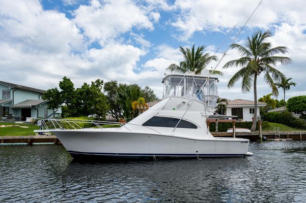 Luhrs 36-CONVERTIBLE - main image