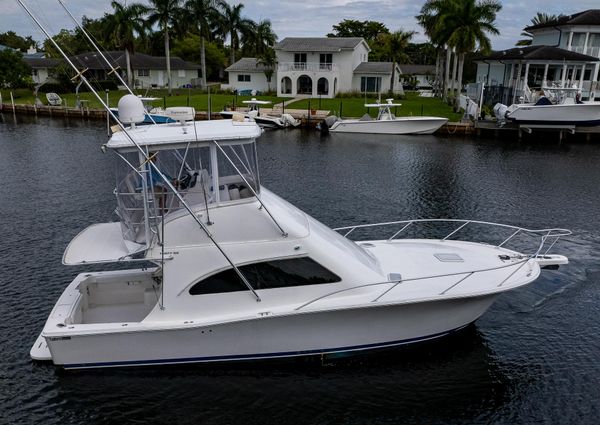 Luhrs 36 Convertible image