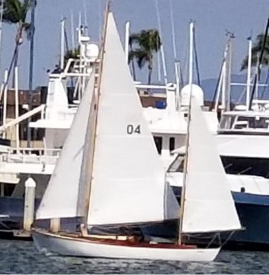 Herreshoff Rozinante - main image