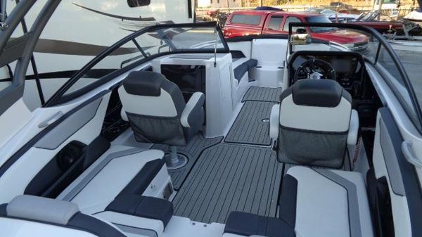 Yamaha Boats 212S