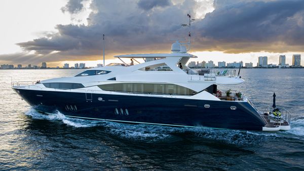Sunseeker 34 Metre Yacht
