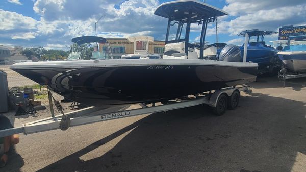 Robalo 246 Cayman 