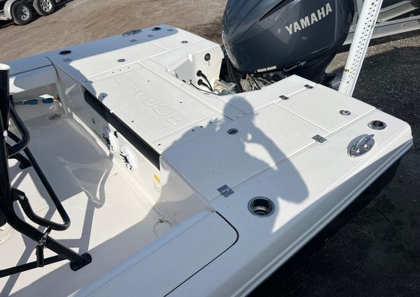 Robalo 246-CAYMAN image