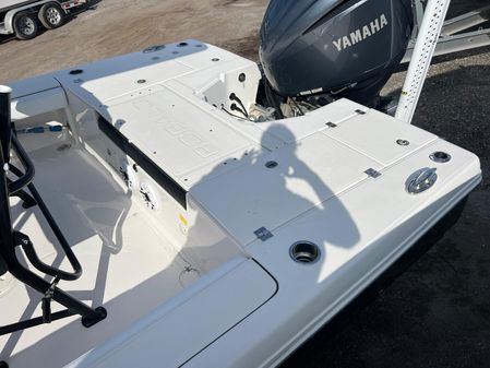 Robalo 246-CAYMAN image