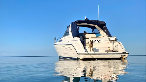 Bayliner 4085 Avanti 