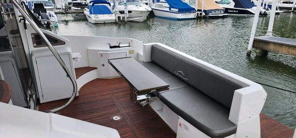 Azimut 45 Flybridge image