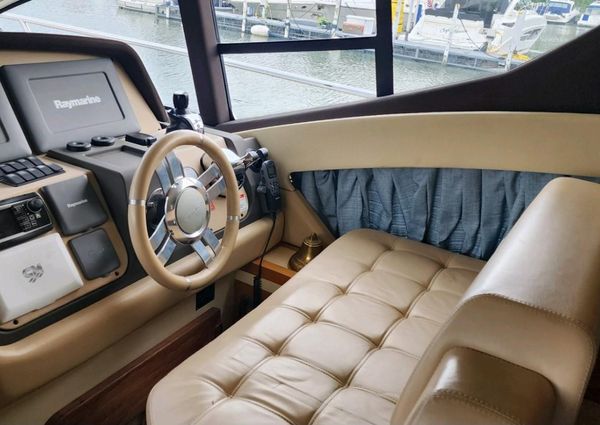 Azimut 45 Flybridge image