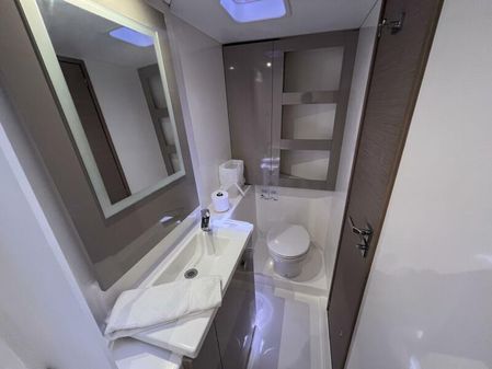 Fountaine Pajot Lucia 40 image