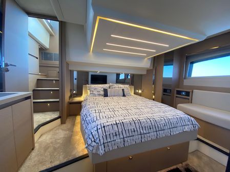 Prestige 520 image