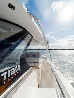 Tiara Yachts 43 LS image