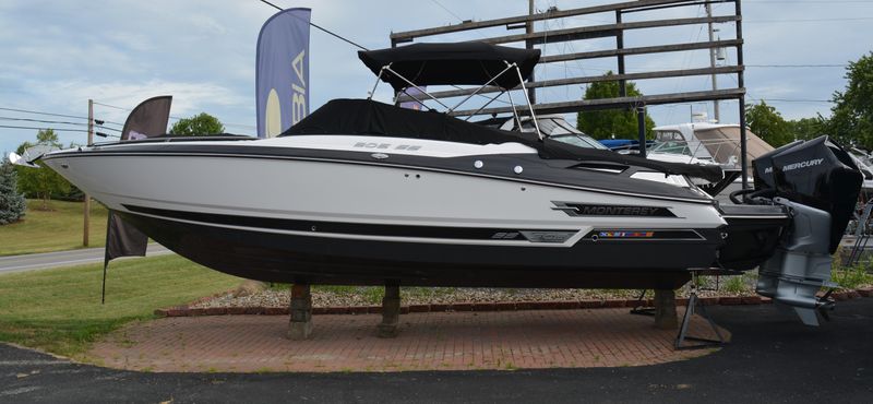 Monterey 305 SS - main image