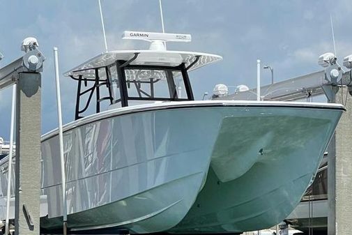 Invincible 40-CATAMARAN image