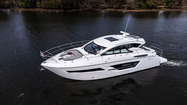 Cruisers Yachts 46 Cantius image