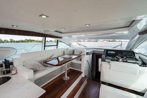 Cruisers Yachts 46 Cantius image