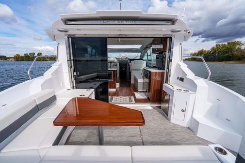 Cruisers Yachts 46 Cantius image