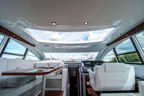 Cruisers Yachts 46 Cantius image