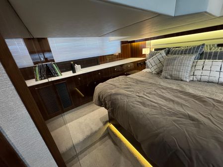 Cruisers Yachts 46 Cantius image