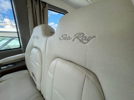 Sea Ray Sundancer image