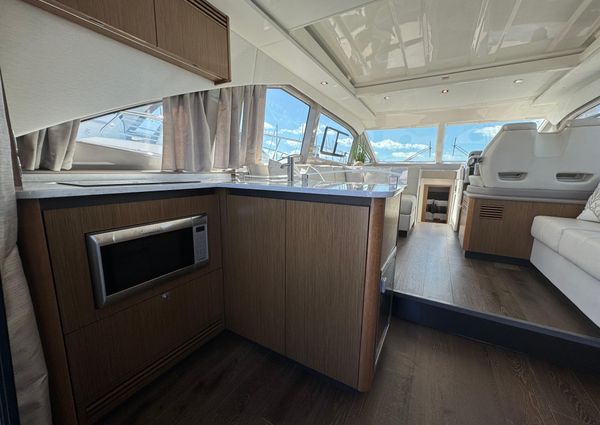 Sea Ray Sundancer image