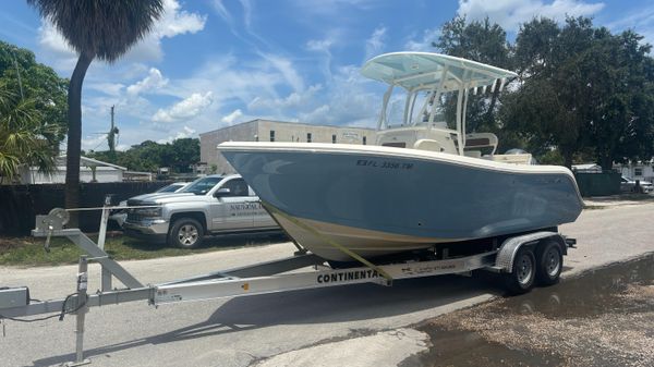 Cobia 220 Center Console 