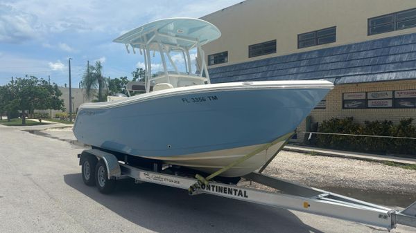 Cobia 220 Center Console 