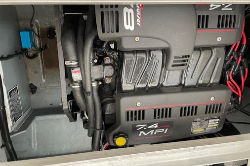 Sea Ray 270 Sundancer Special Edition image