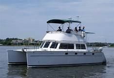 PDQ 34 Power Catamaran